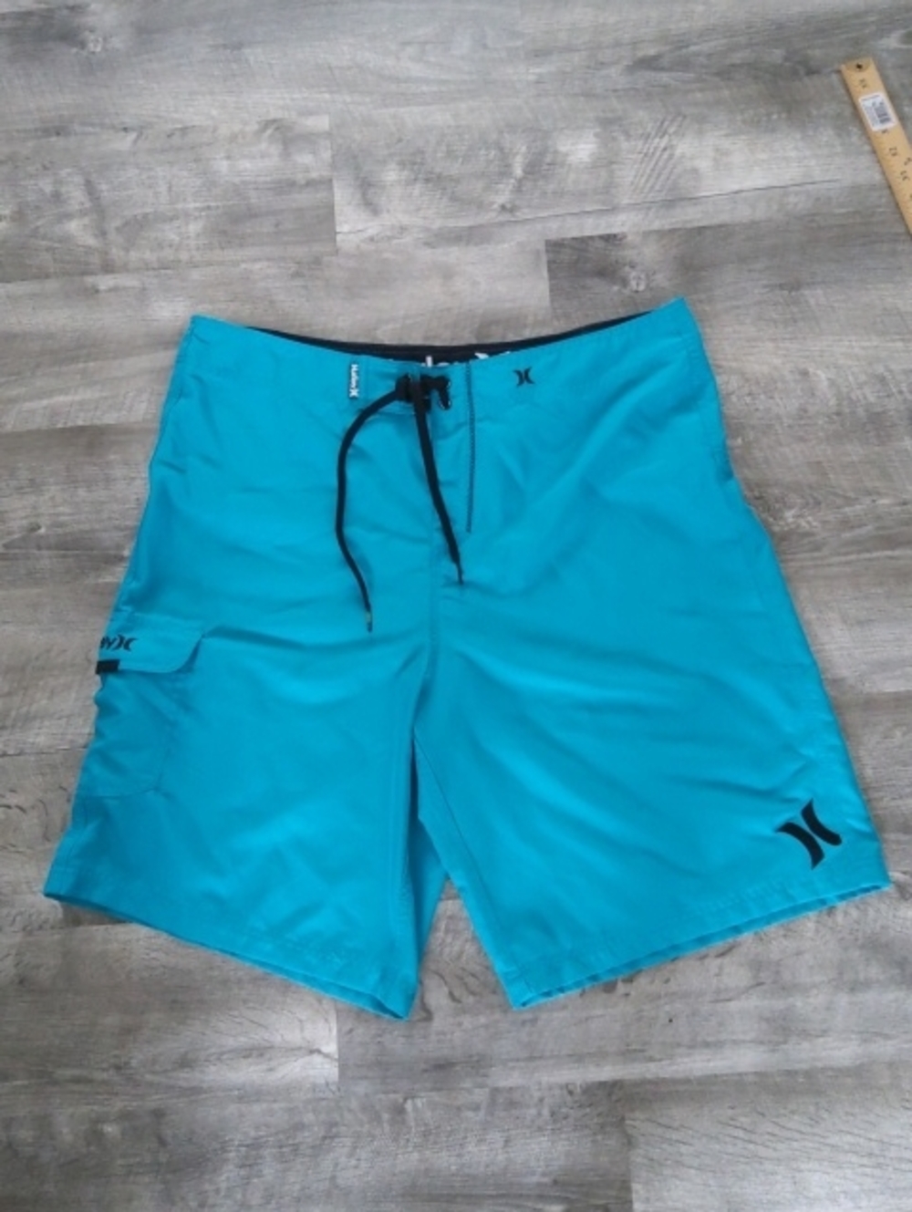 Hurley Men’s Bright Teal Swim Boardshorts with Black Accents